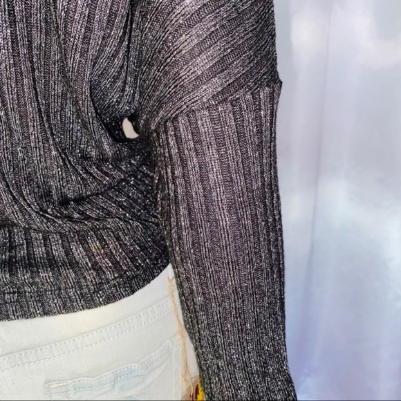 Shimmery ribbed twist front top - Picture 11 of 14